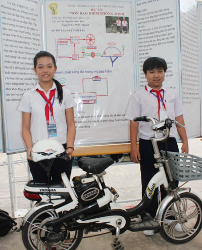 Dự án “Mũ bảo hiểm thông minh” của học sinh trường THCS Chánh Nghĩa (TP.TDM) là 1 trong 2 dự án đoạt giải nhất tại cuộc thi