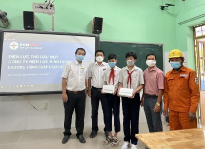 "Kiến thức trong tầm tay". Không học sinh nào bị bỏ lại phía sau