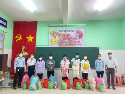 Món quà nhỏ nhưng đong đầy tình yêu thương dịp tết Nguyên đán Nhâm Dần 2022