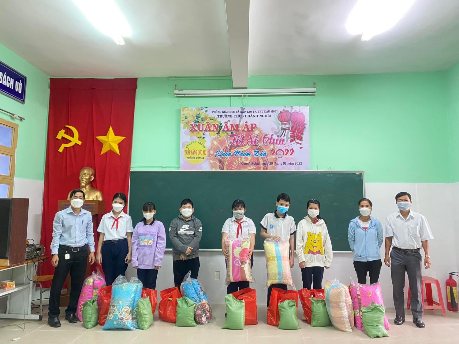 Món quà nhỏ nhưng đong đầy tình yêu thương dịp tết Nguyên đán Nhâm Dần 2022