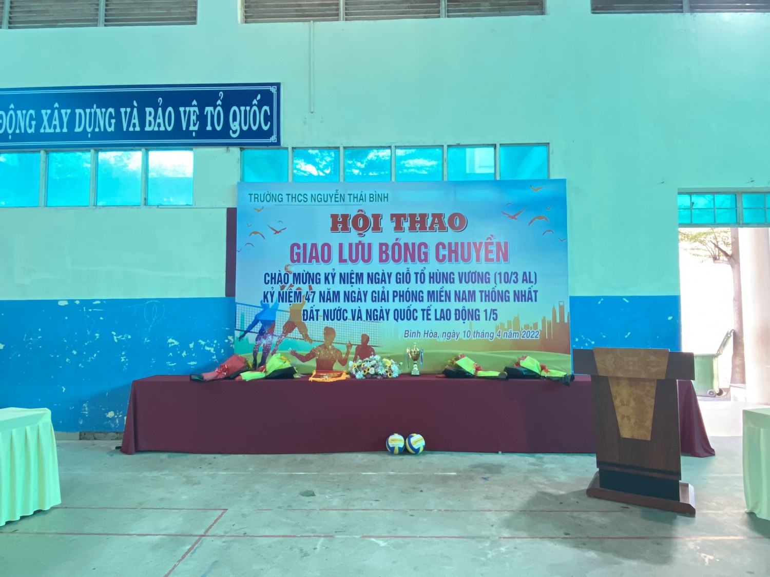 Hội thao giao lưu bóng chuyền chào mừng ngày giỗ Tổ Hùng Vương